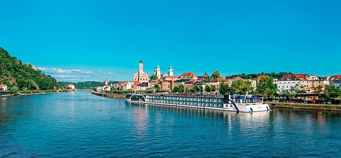 AmaMagna sails the Danube River