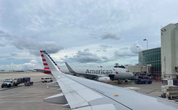 American Airlines, Miami, Miami international airport, plane, gate, flight