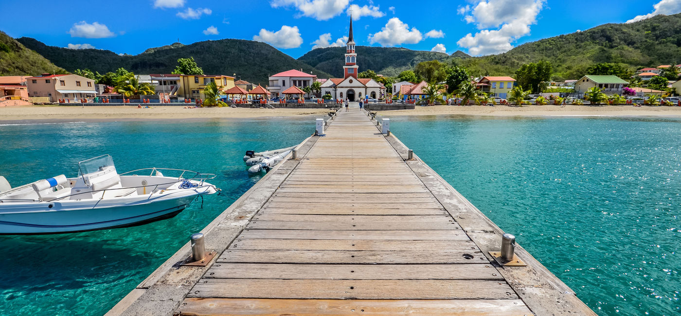 Image: Anse d'Arlet (photo via Damien VERRIER / iStock / Getty Images Plus)