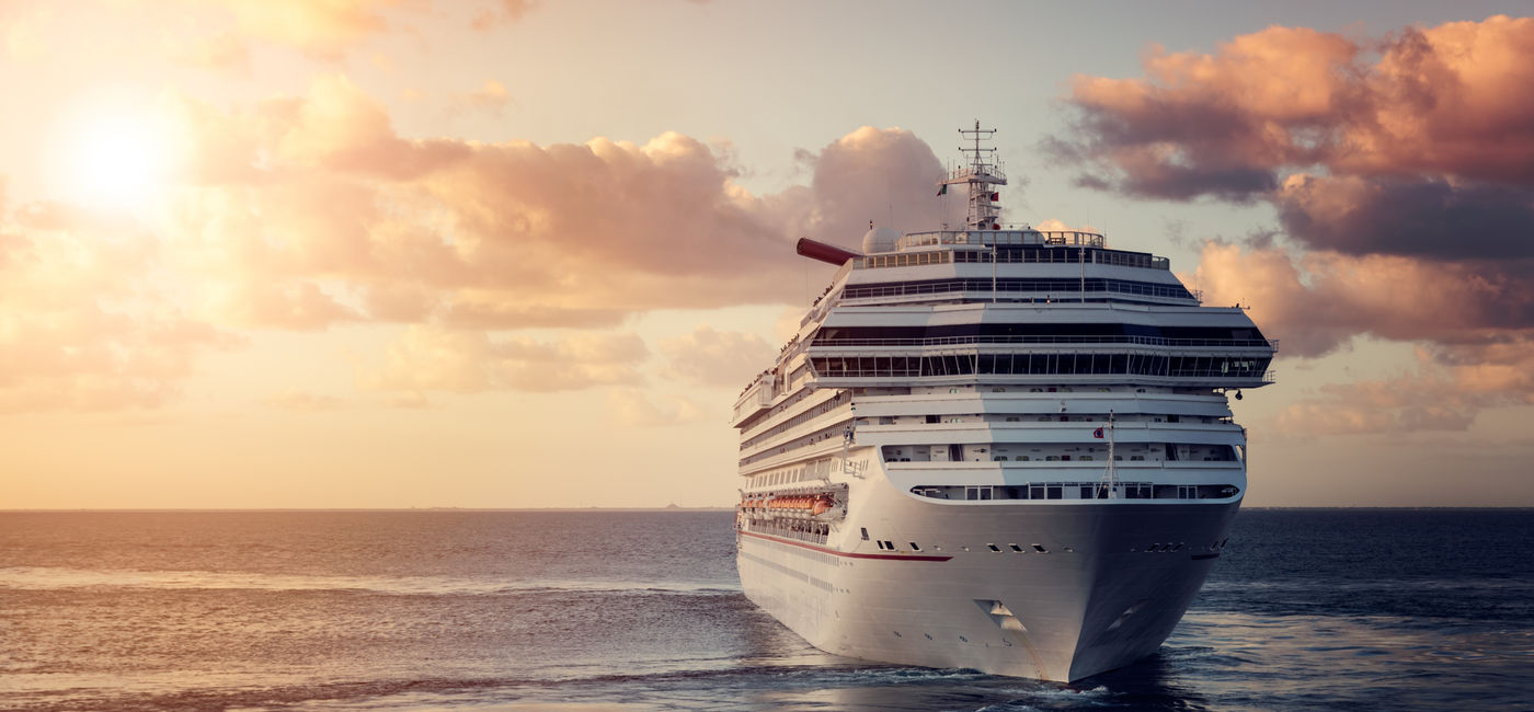 Image: Cruise ship leaving port. (Photo Credit: Mariusz Blach/Adobe)