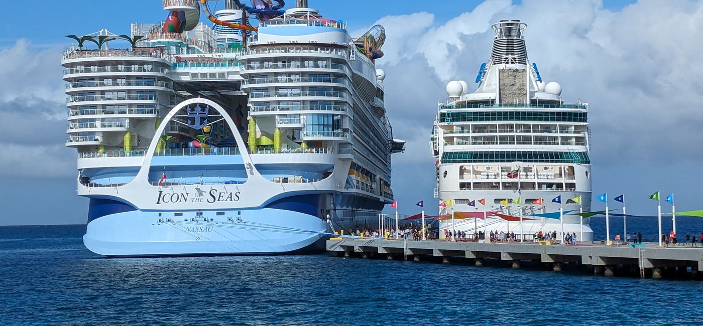 Image: Icon of the Seas docked at Perfect Day at CocoCay next to Vision of the Seas (Photo Credit: Eric Bowman)