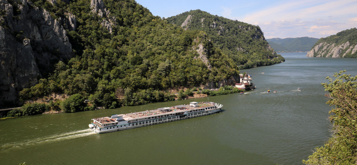 Image: The Riverside Mozart river cruise ship (Photo Credit: Werney Beyer)