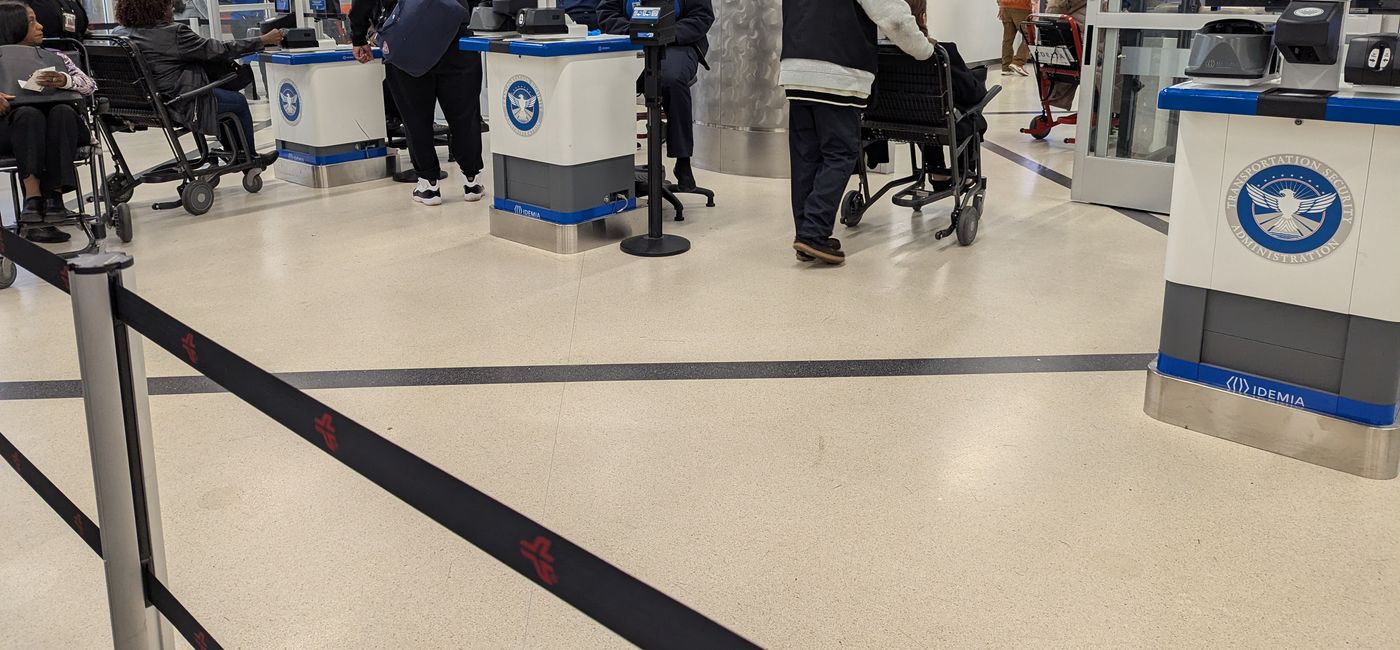 Image: TSA security (Photo Credit: Eric Bowman)