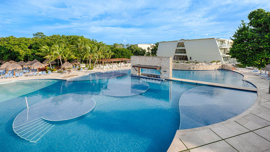 Riviera Pool at Grand Sirenis Riviera Maya