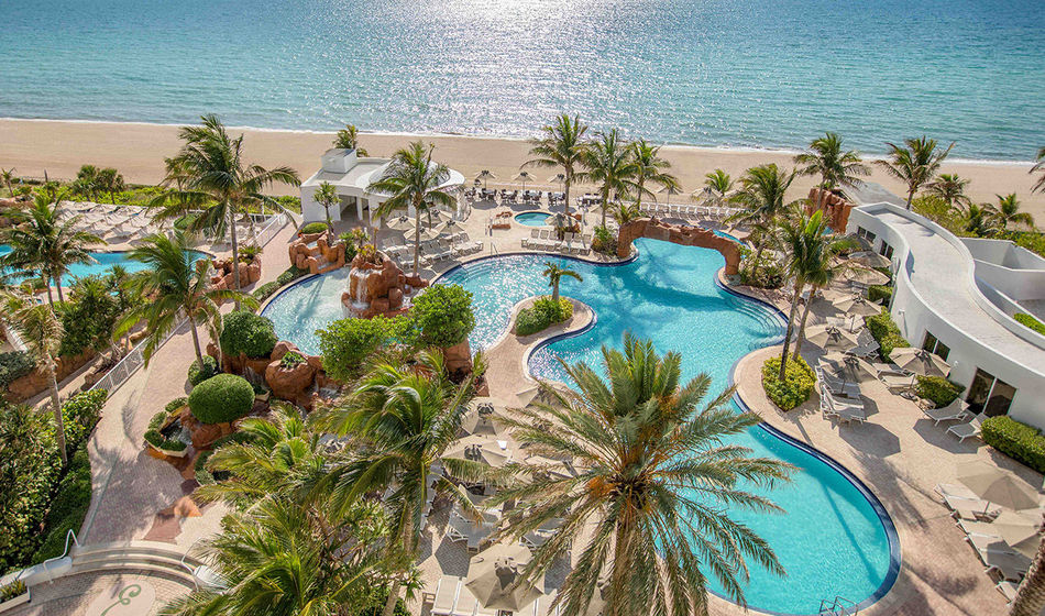 Pool at Trump International Beach Resort, Miami