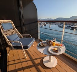 Cruise, balcony, breakfast, room service,