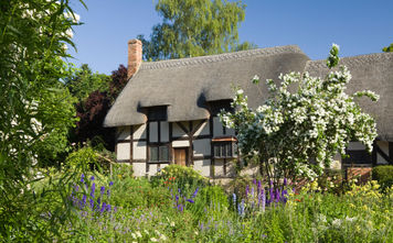 Anne Hathaway&#39;s Cottage &#169; [Lee Beel]/[VisitBritain]