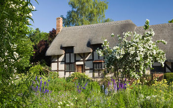 Anne Hathaway&#39;s Cottage &#169; [Lee Beel]/[VisitBritain]