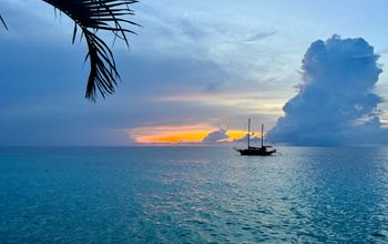 A sunset on the Caribbean Sea viewed from Bonaire