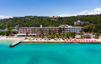 Grand Decameron Montego Beach Resort in Jamaica